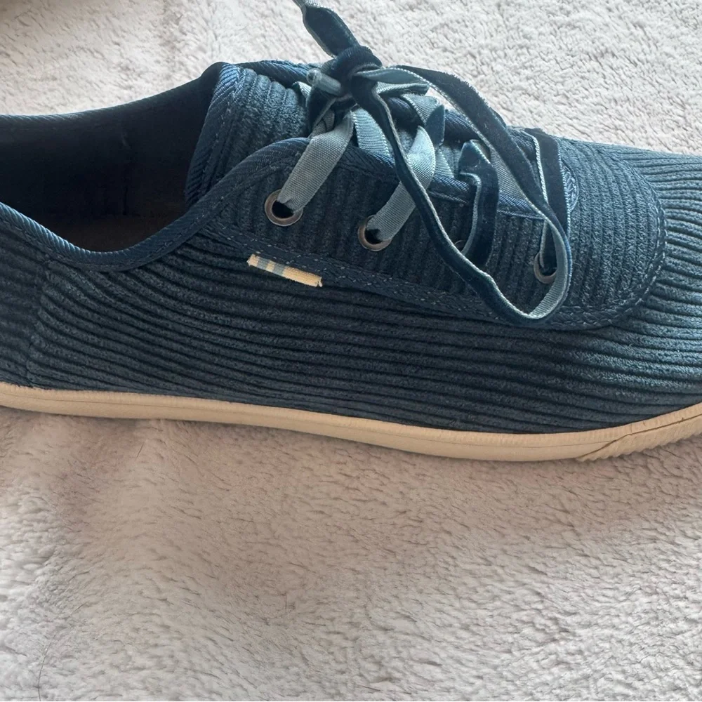 TOMS‎ Women’s 8 Teal Blue Corduroy Lace Up Sneakers Casual Low Top Shoes